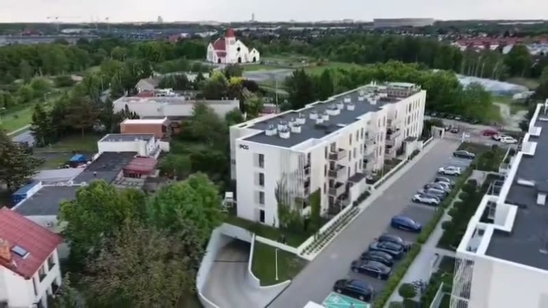 Nagranie wideo z drona — budynek mieszkalny wielorodzinny